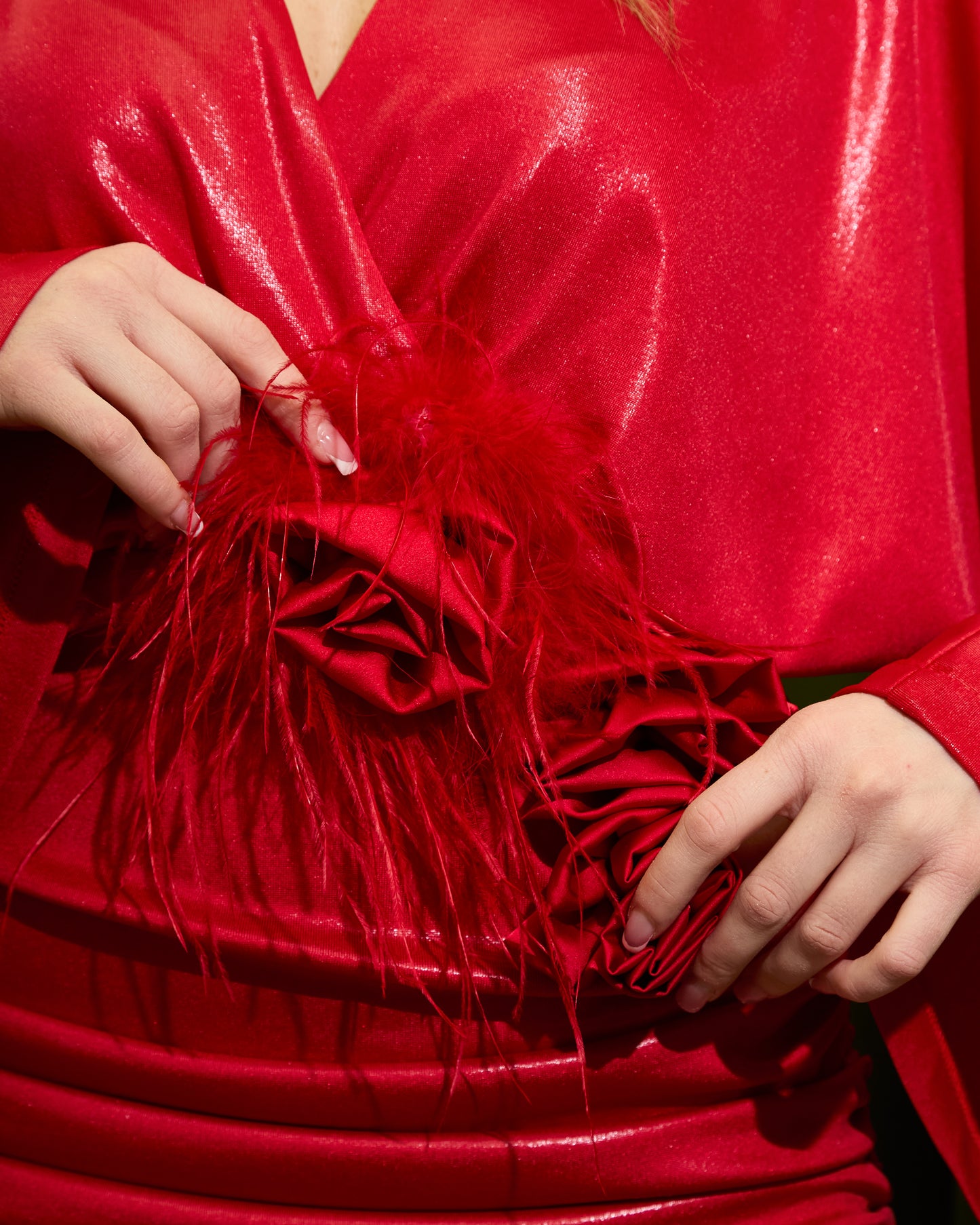 Abito corto con rosa