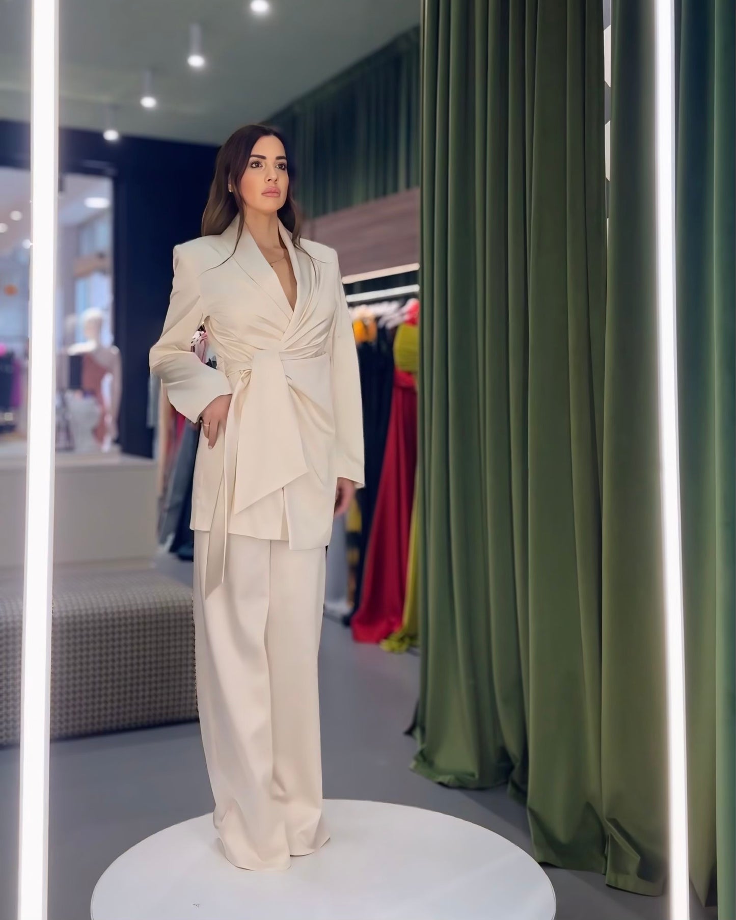 Tailleur nodo