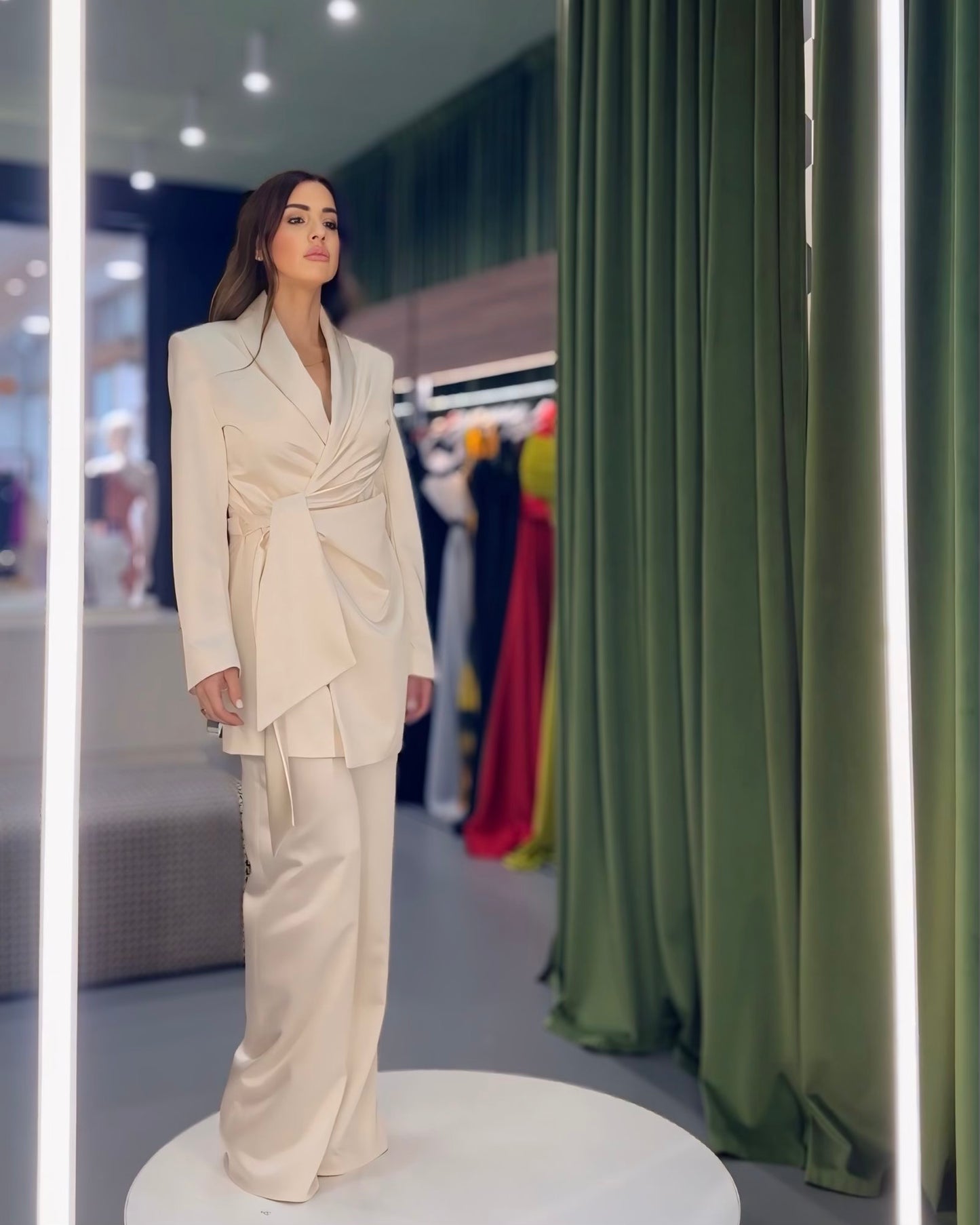 Tailleur nodo